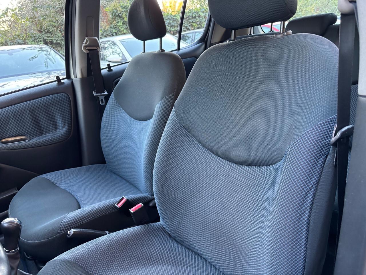 Toyota Yaris 1.0 5 porte OK NEOPATENTATI