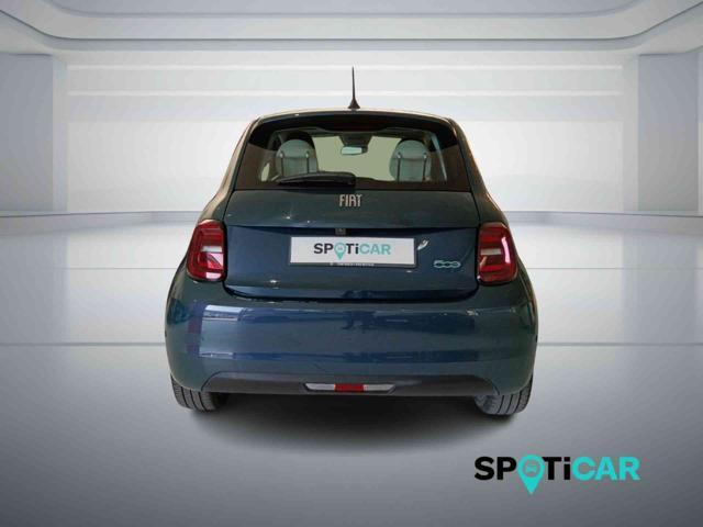 FIAT 500 La Prima Berlina 42 kWh