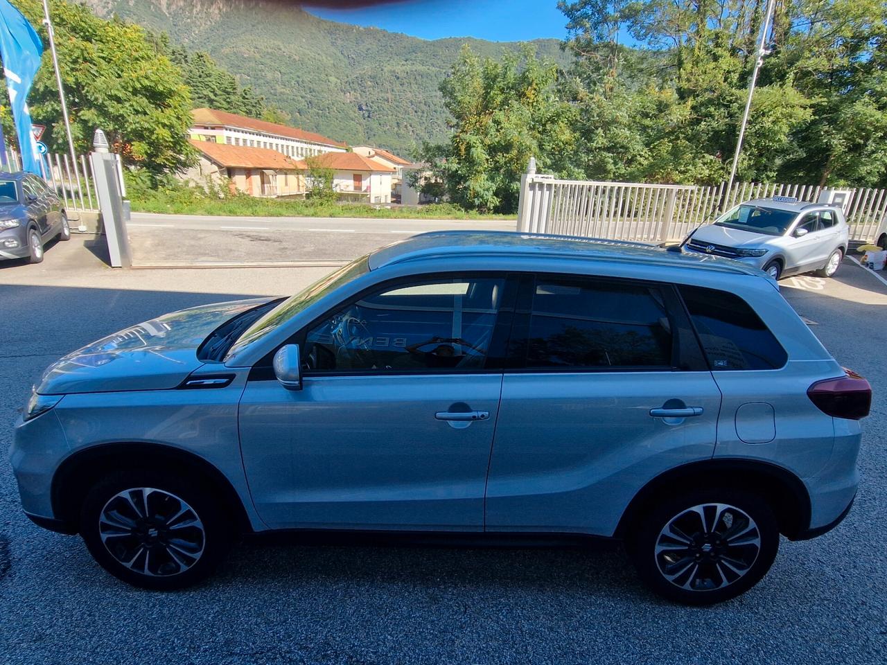 Suzuki Vitara 1.4 Hybrid Top