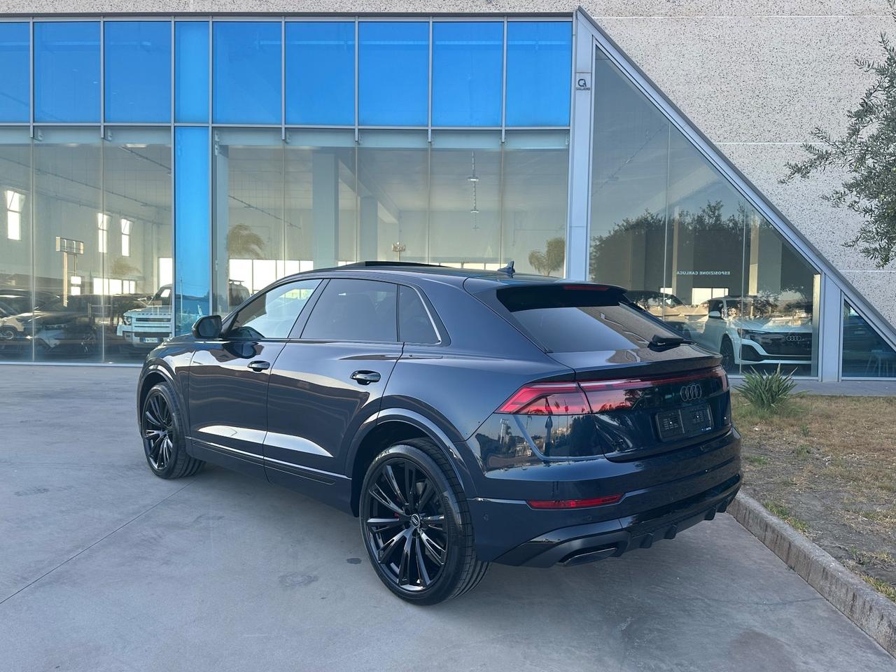Audi Q8 tdi mhev Sline possibilità noleggio no scoring