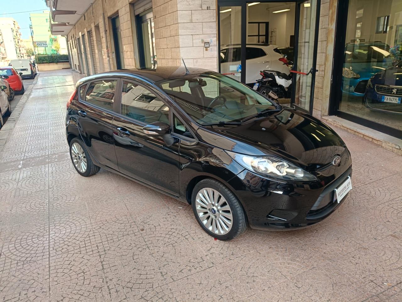 FORD FIESTA 1.4 TDCi 5 PORTE-NEOPATENTATI-Euro6590