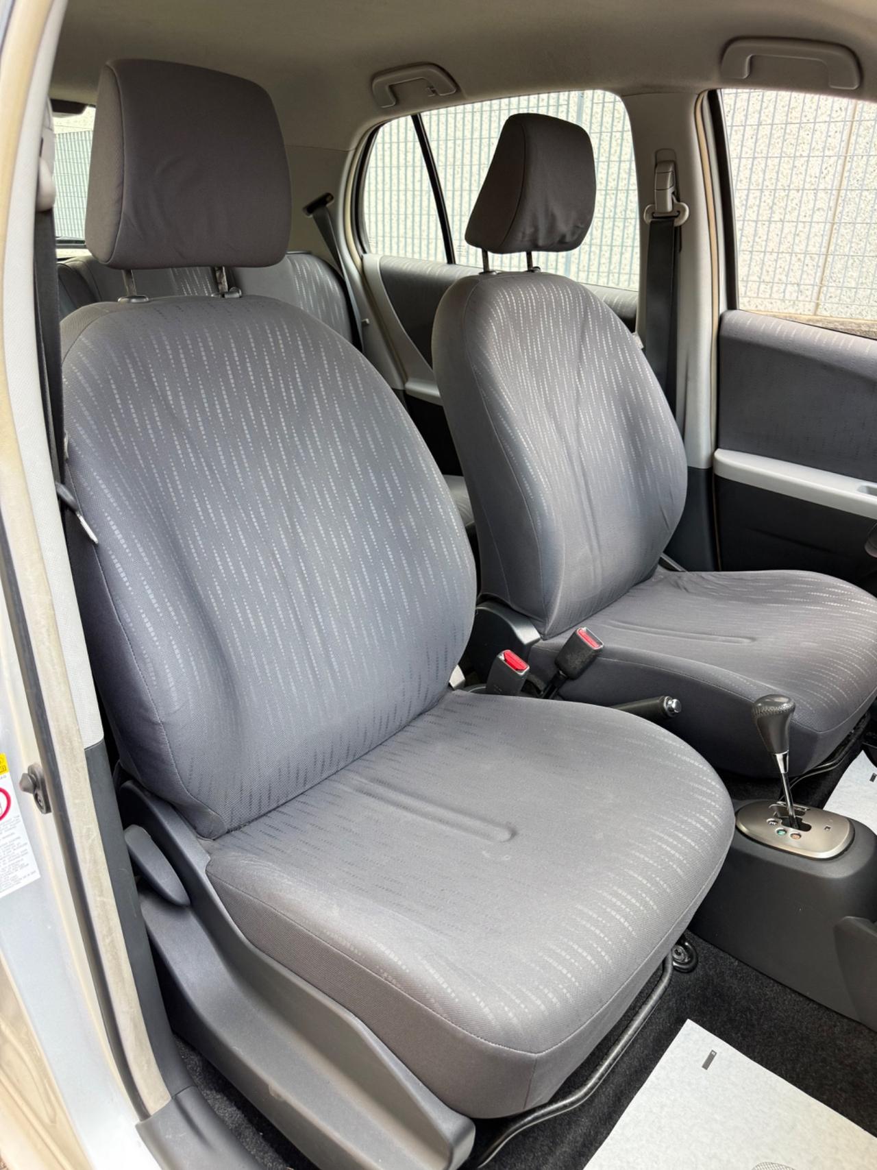 Toyota Yaris 1.3 5 porte M-MT Automatik*Neopatentati