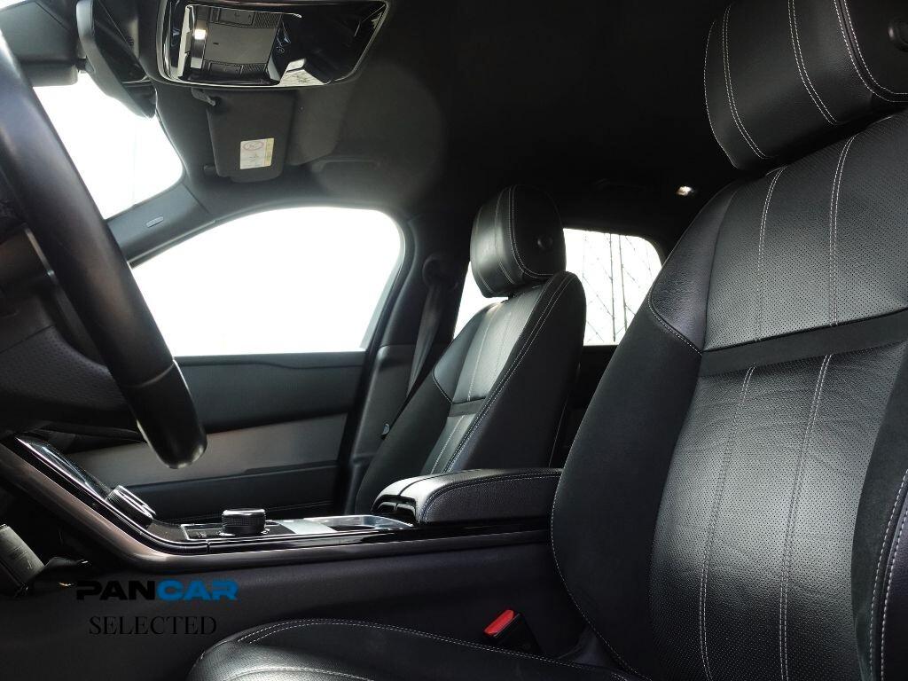 Land Rover Range Rover Velar 2.0D I4 240 CV R-Dynamic