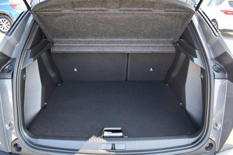 Peugeot 2008 2008 PureTech 130 S&S EAT8 GT