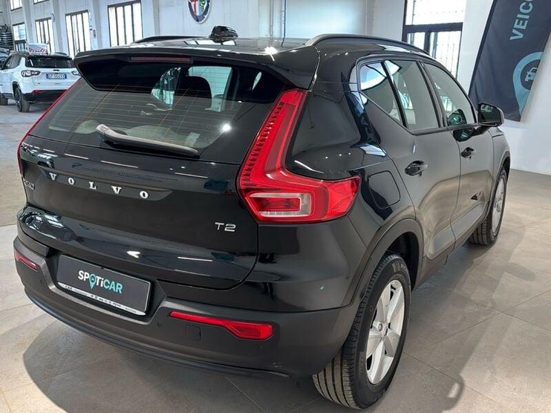 Volvo XC40 T2 automatico Essential