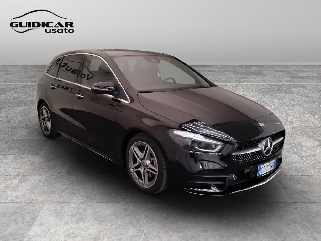 Mercedes-Benz Classe B - W247 2023 - B 180 d AMG Line Advanced Plus auto