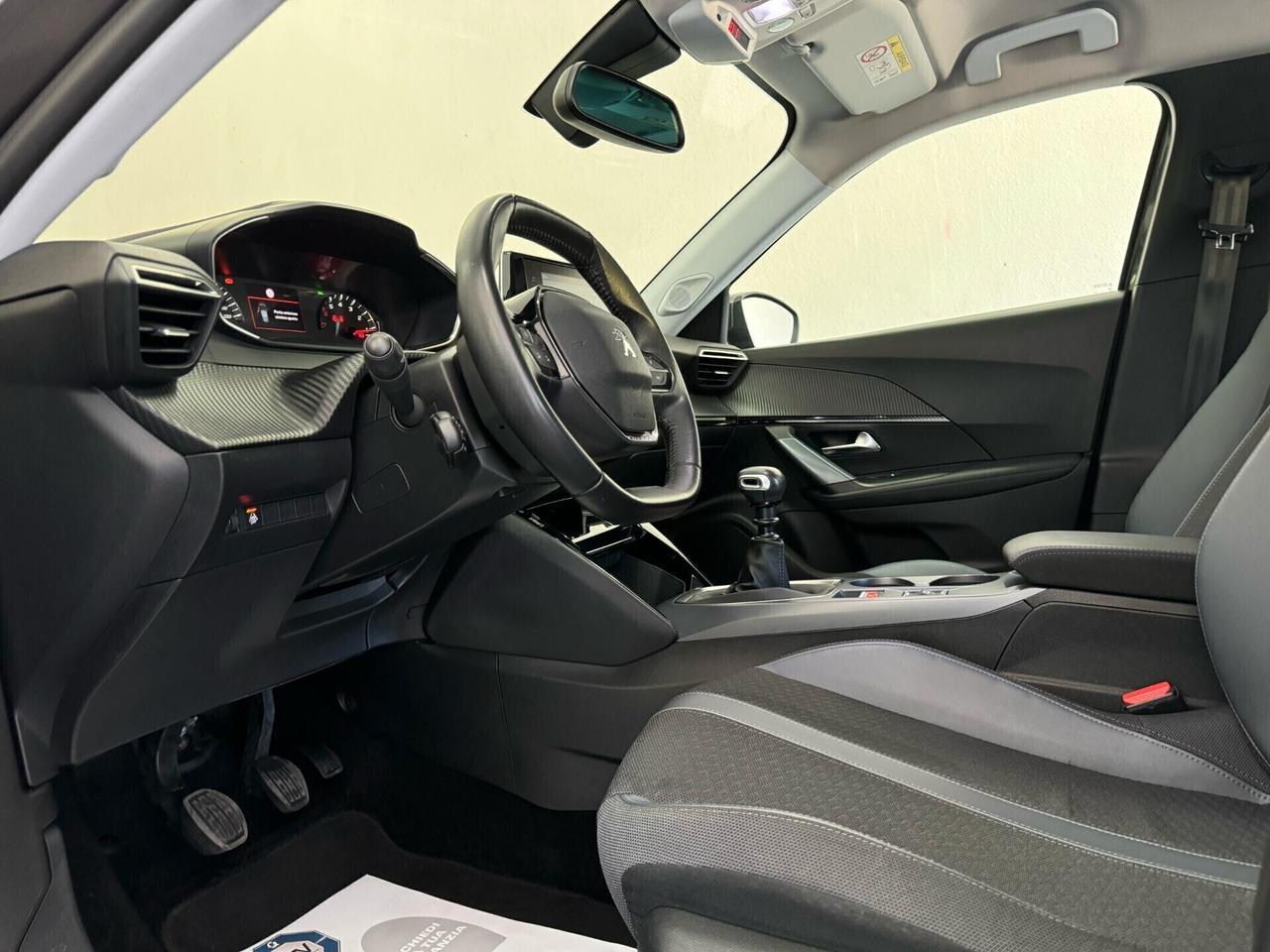 Peugeot 2008 BlueHDi 100 S&S Allure Navi Pack