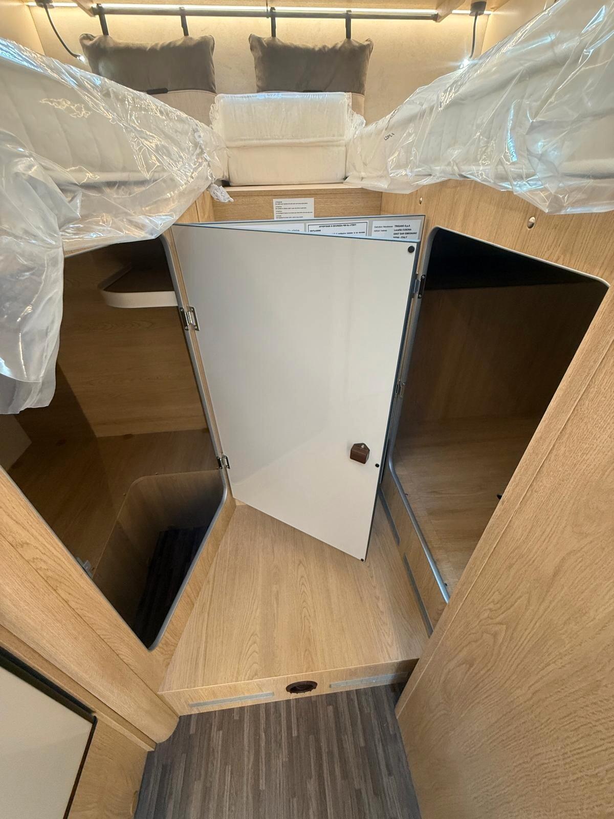 Ci International Horon Fit 81 XT camper