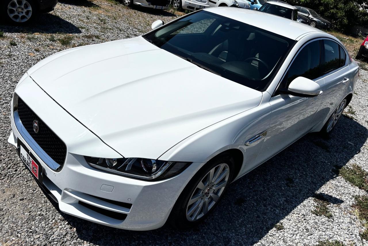 Jaguar XE 2.0 D Turbo aut. Portfolio
