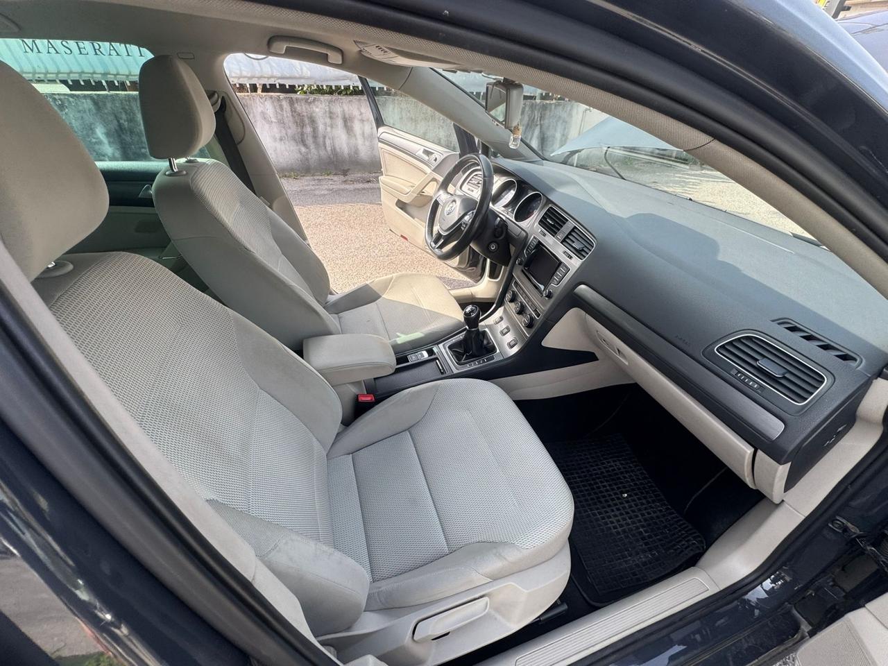 Volkswagen Golf 2.0 TDI DSG 5p. Highline BlueMotion Technology