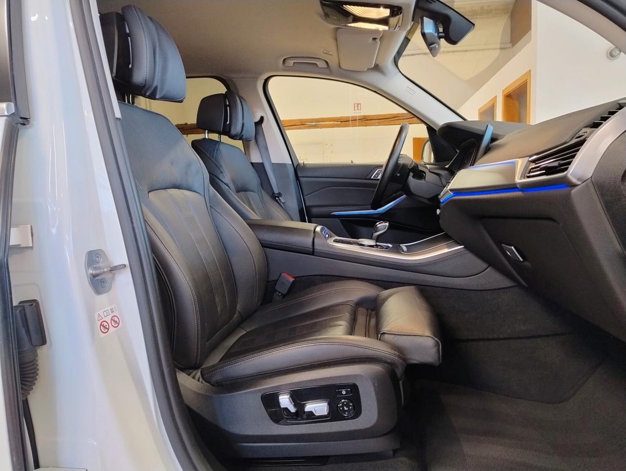 Bmw X5 xDRIVE 30d AUTO LIVE COMFORT KEYLESS LUCI AMBIENT CARPLAY