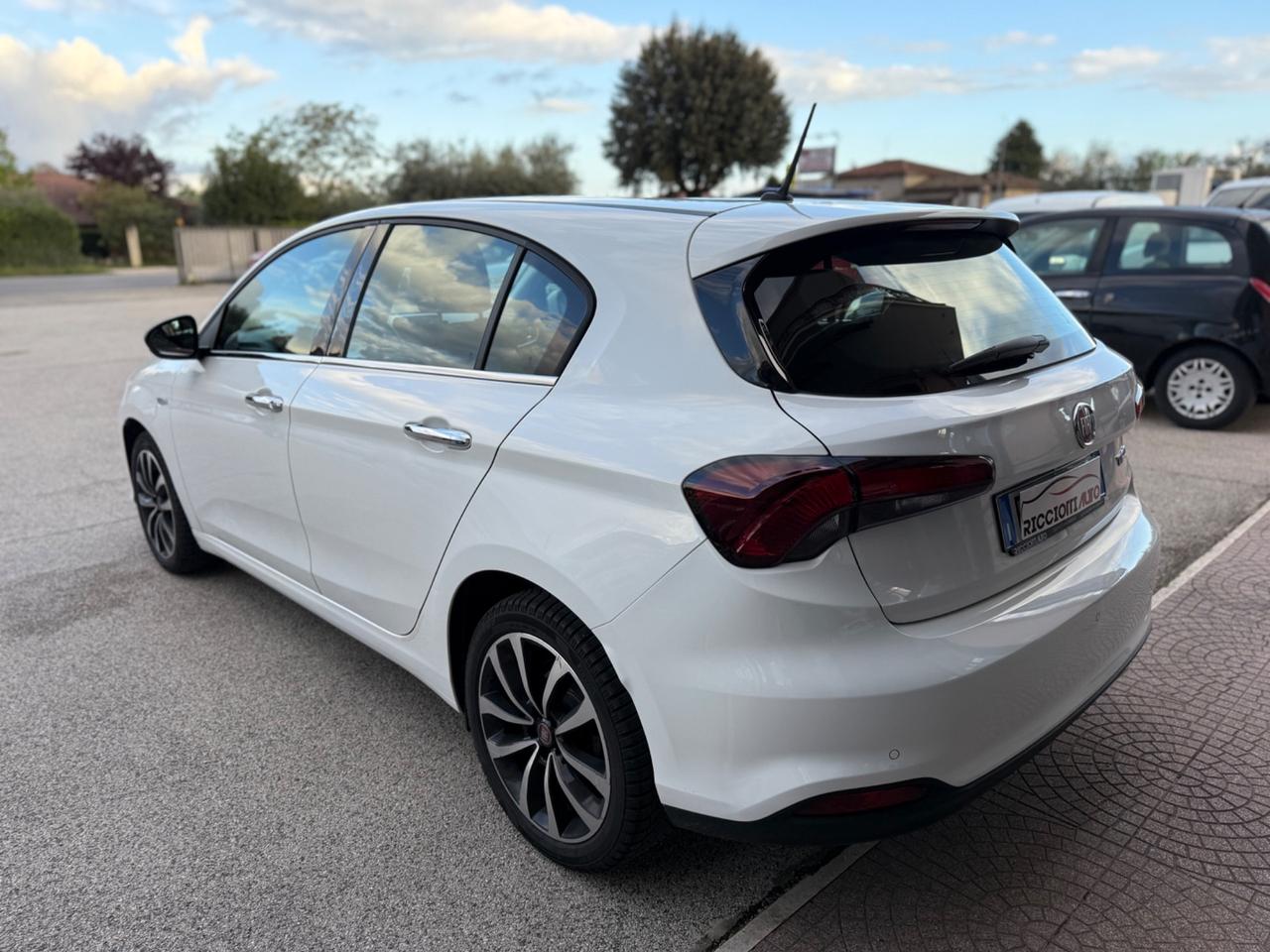 Fiat Tipo 1.6 Mjt S&S 5 porte Lounge