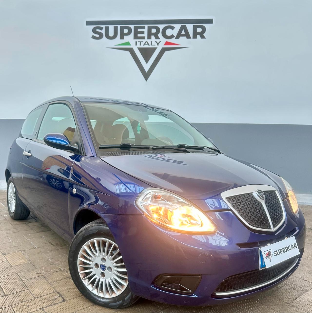 Lancia Ypsilon 1.2 Benzina (Euro 4), ok neopatentati, perfetta.