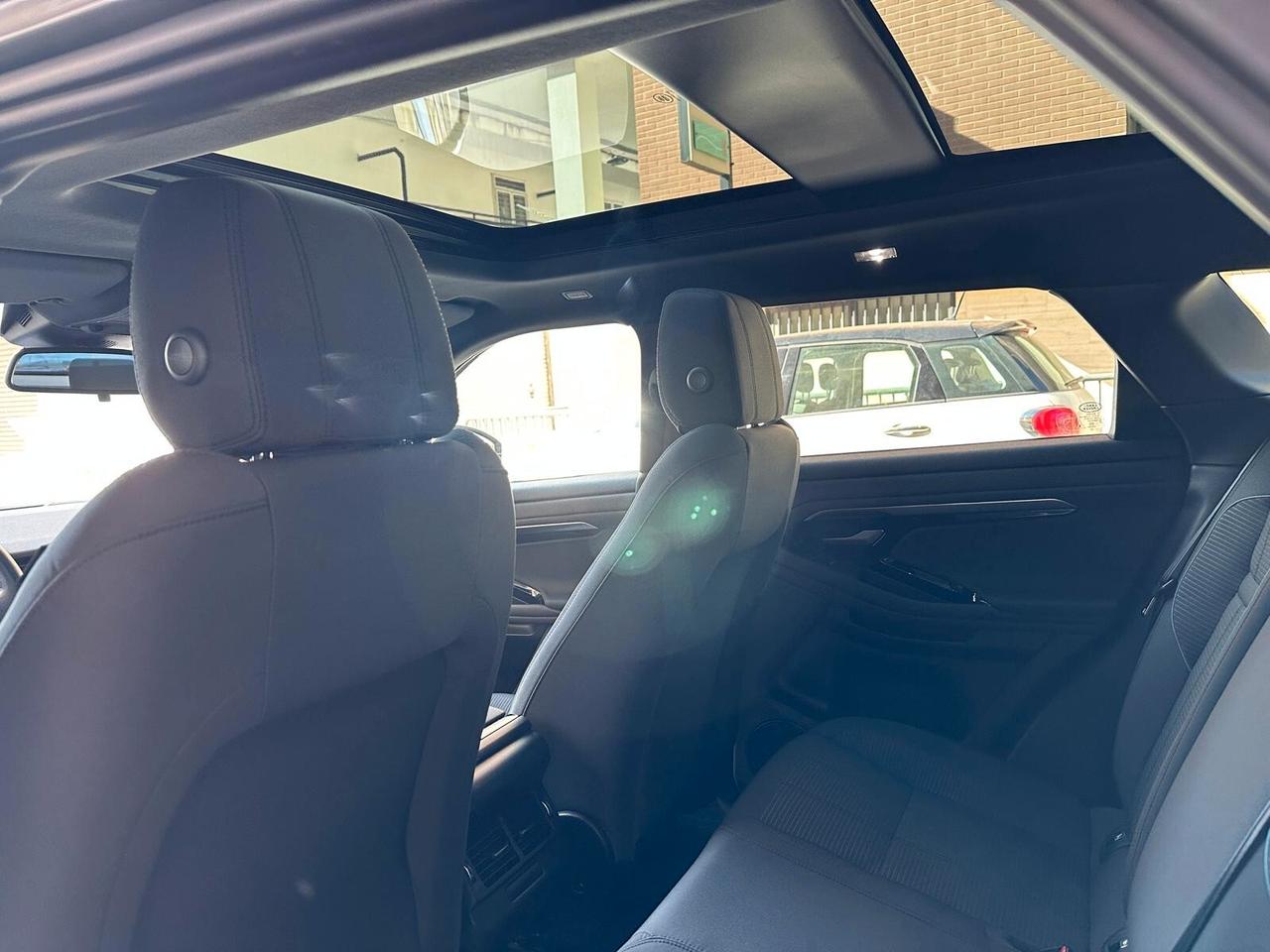 Land Rover Range Evoque 2.0D 180CV R-Dynamic TETTO