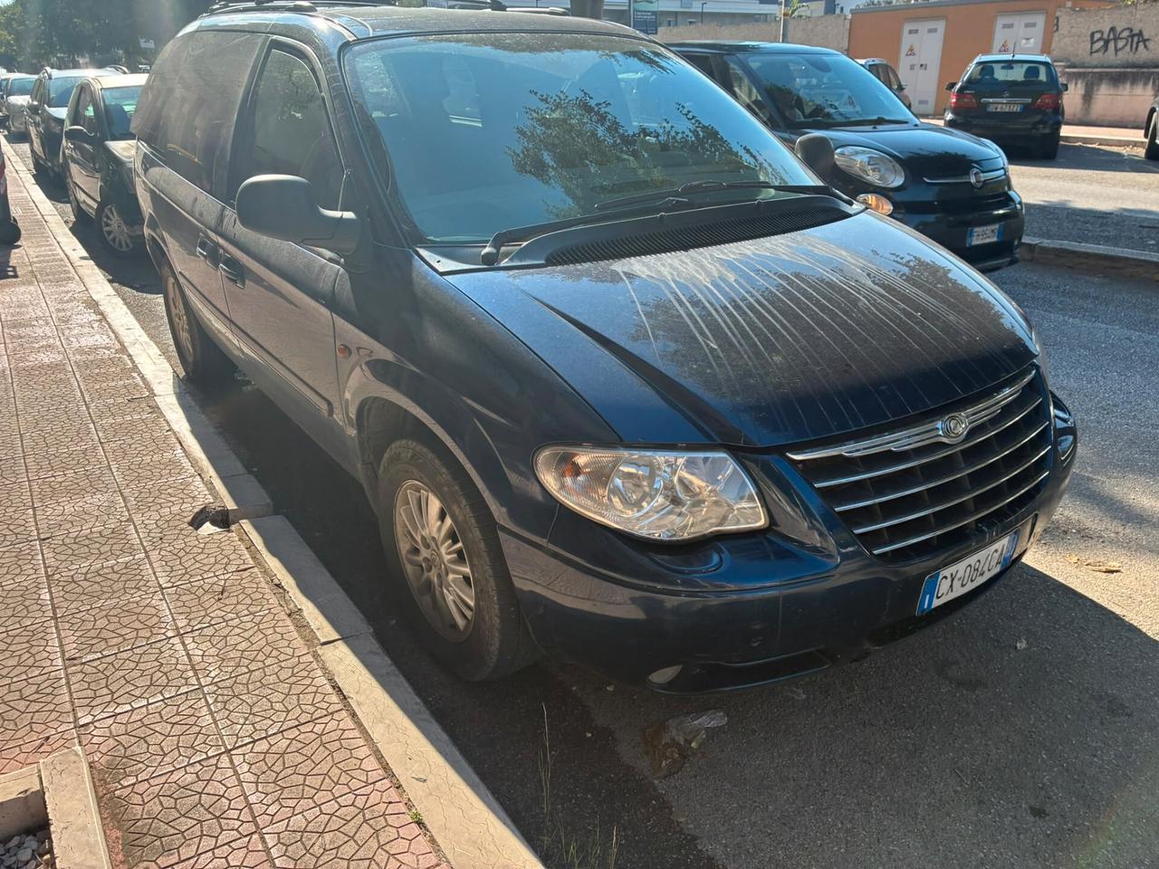 Chrysler Voyager 2.5 CRD cat LX Leather-2005