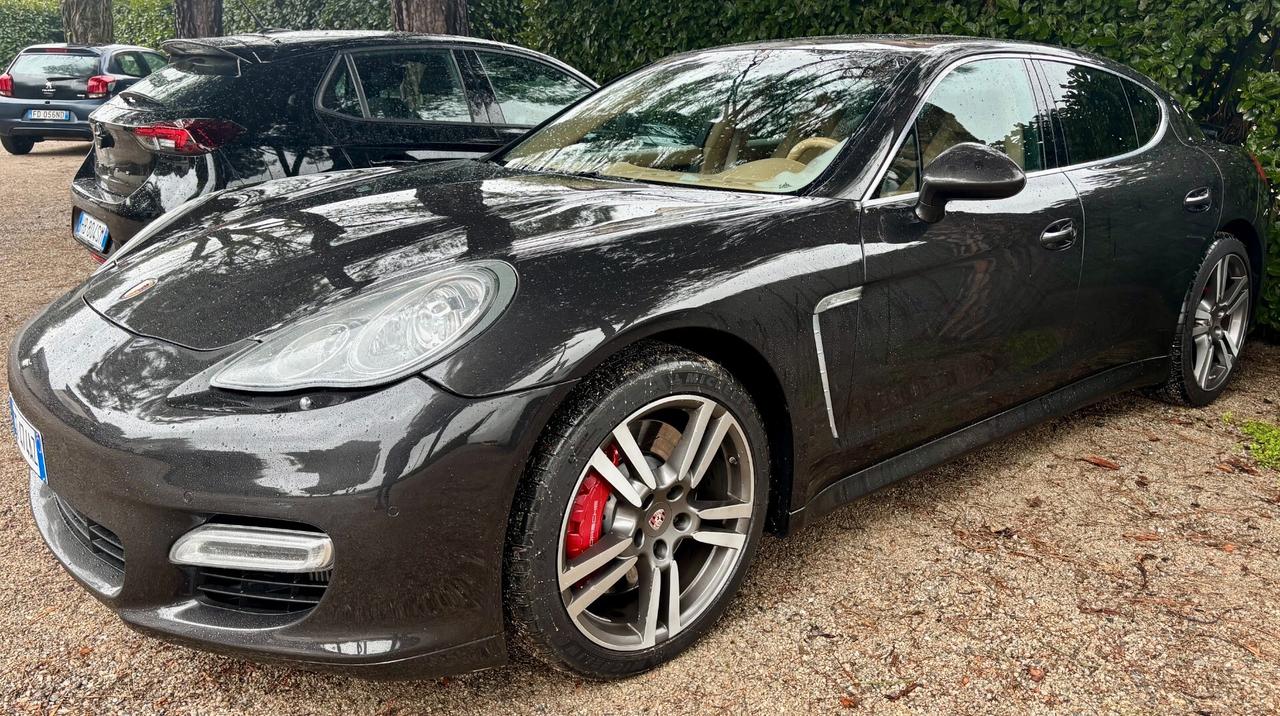 Porsche Panamera 4.8 Turbo chrono sport pack PDK7