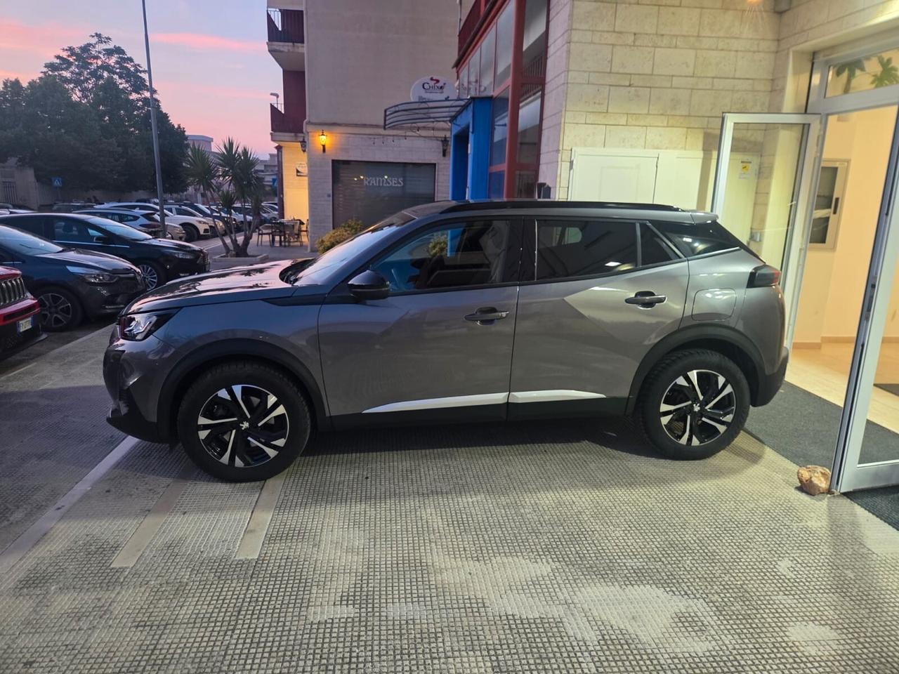 Peugeot 2008 BlueHDi 130 S&S EAT8 Allure Pack