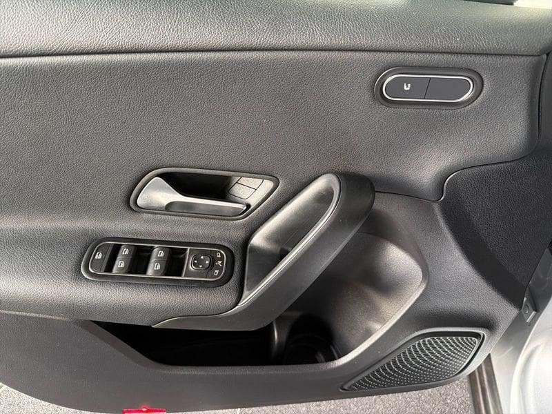 Mercedes-Benz Classe A A 180 d Automatic Progressive Advanced