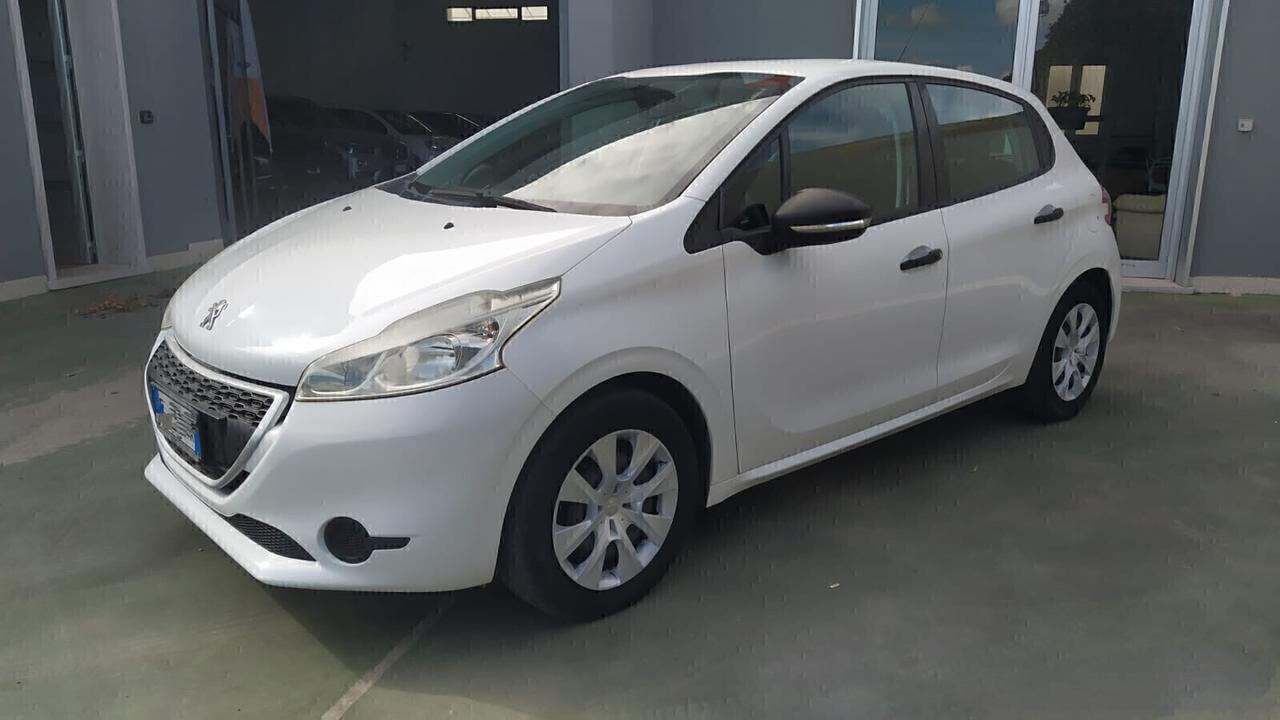 Peugeot 208 PureTech 82 5 porte Access