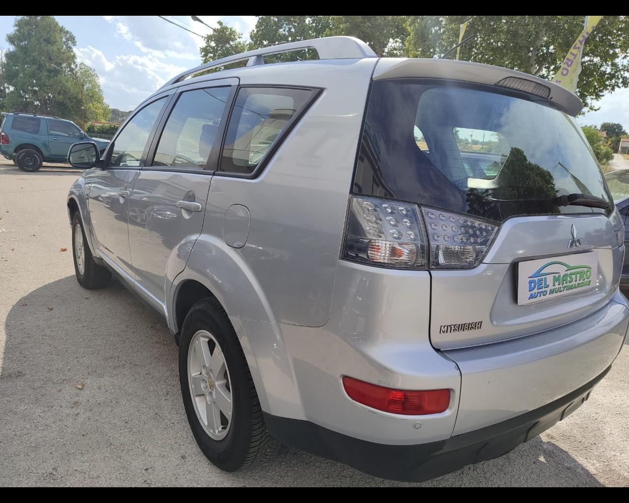 MITSUBISHI Outlander 2ª(07-10) - Outlander 2.0 DI-D Invite DPF