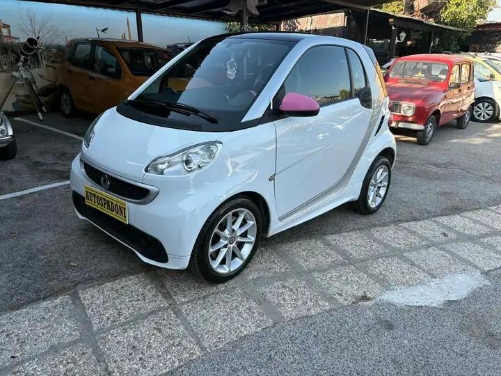 Smart ForTwo 1000 52 kW MHD coupé passion