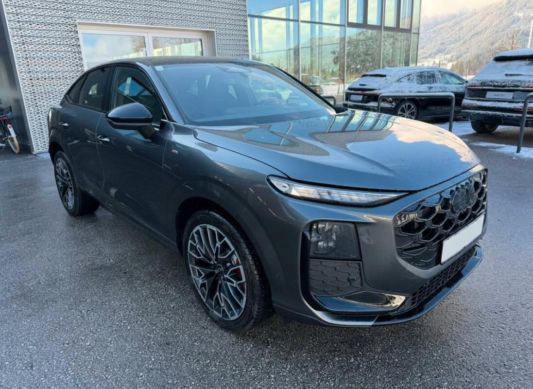 Audi Q3 Sportback Sportback TFSI S Line Quattro 204cv-Tetto-Sosp. Pneu