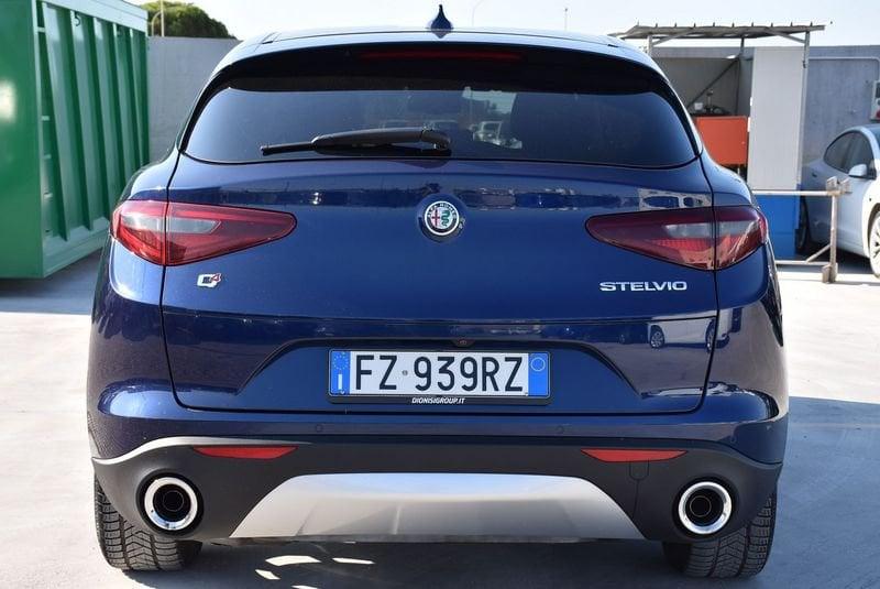 Alfa Romeo Stelvio 2.2 Turbodiesel 210 CV AT8 Q4 Executive