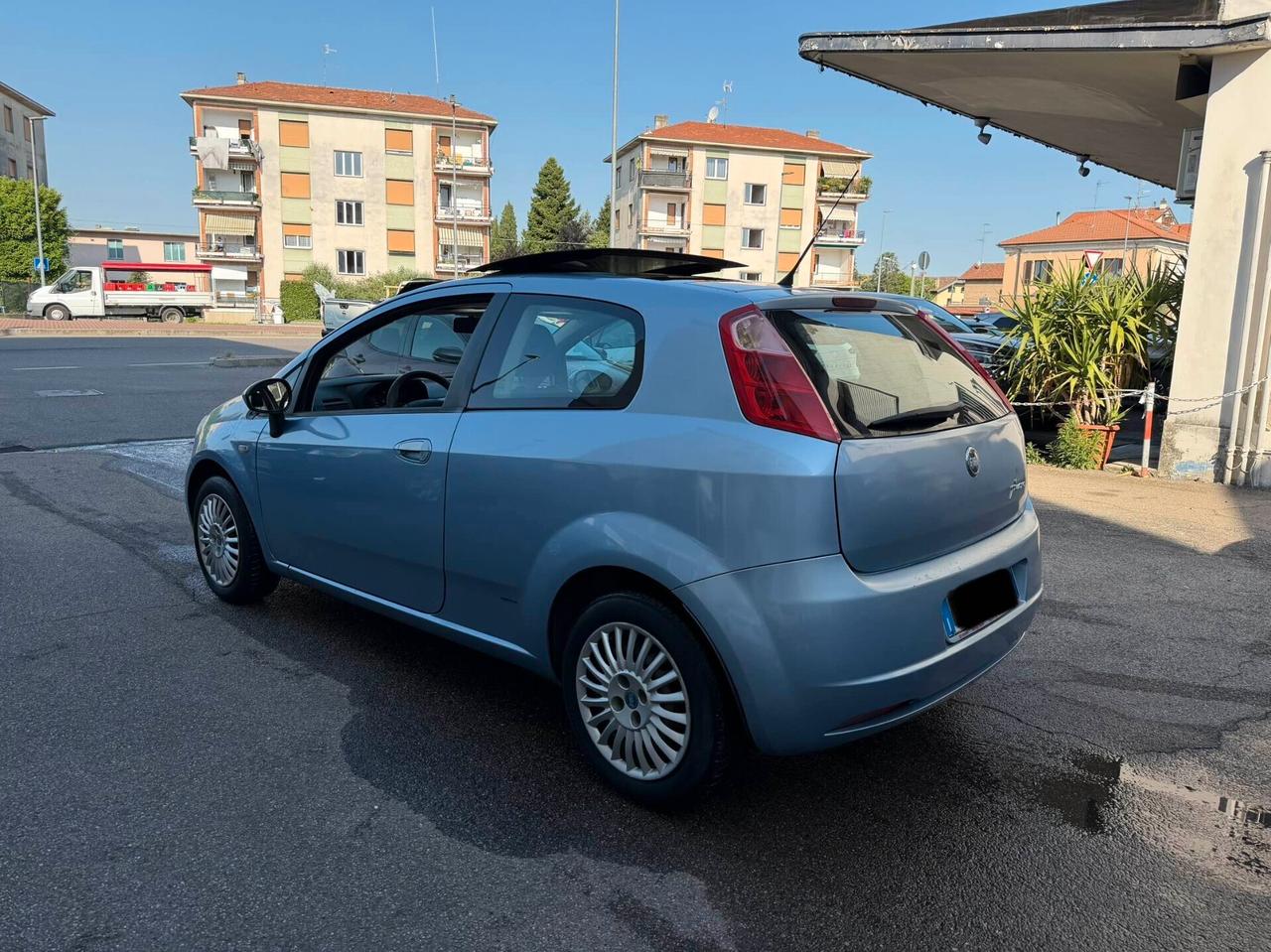 Fiat Grande Punto 1.4 Active NEOPATENTATI
