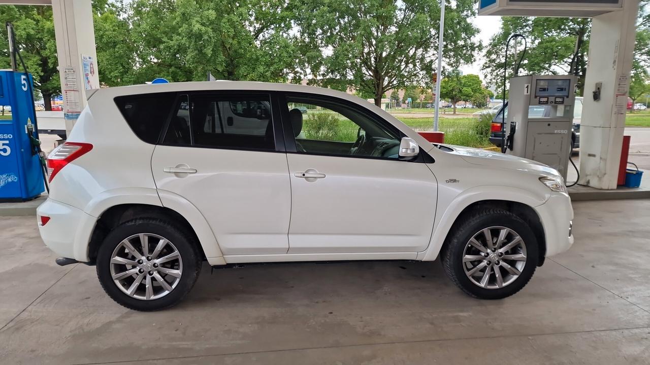 Toyota RAV 4 RAV4 Crossover 2.2 D-Cat A/T 150 CV Style