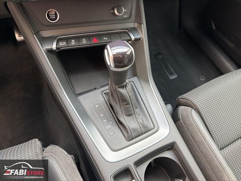 Audi Q3 Sportback 35 TDI 150 Cv S-Tronic S-Line interno ed esterno