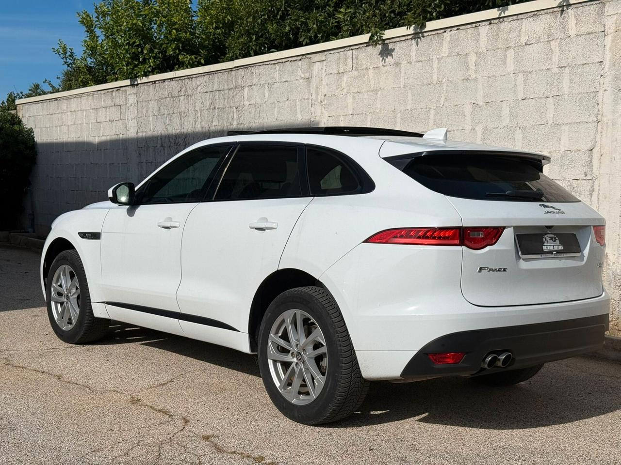 Jaguar F-Pace 2.0 D 180 CV R-Sport