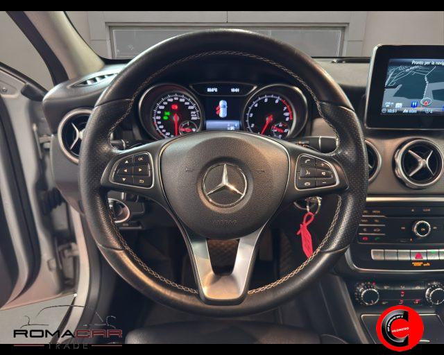 MERCEDES-BENZ GLA 180 Business