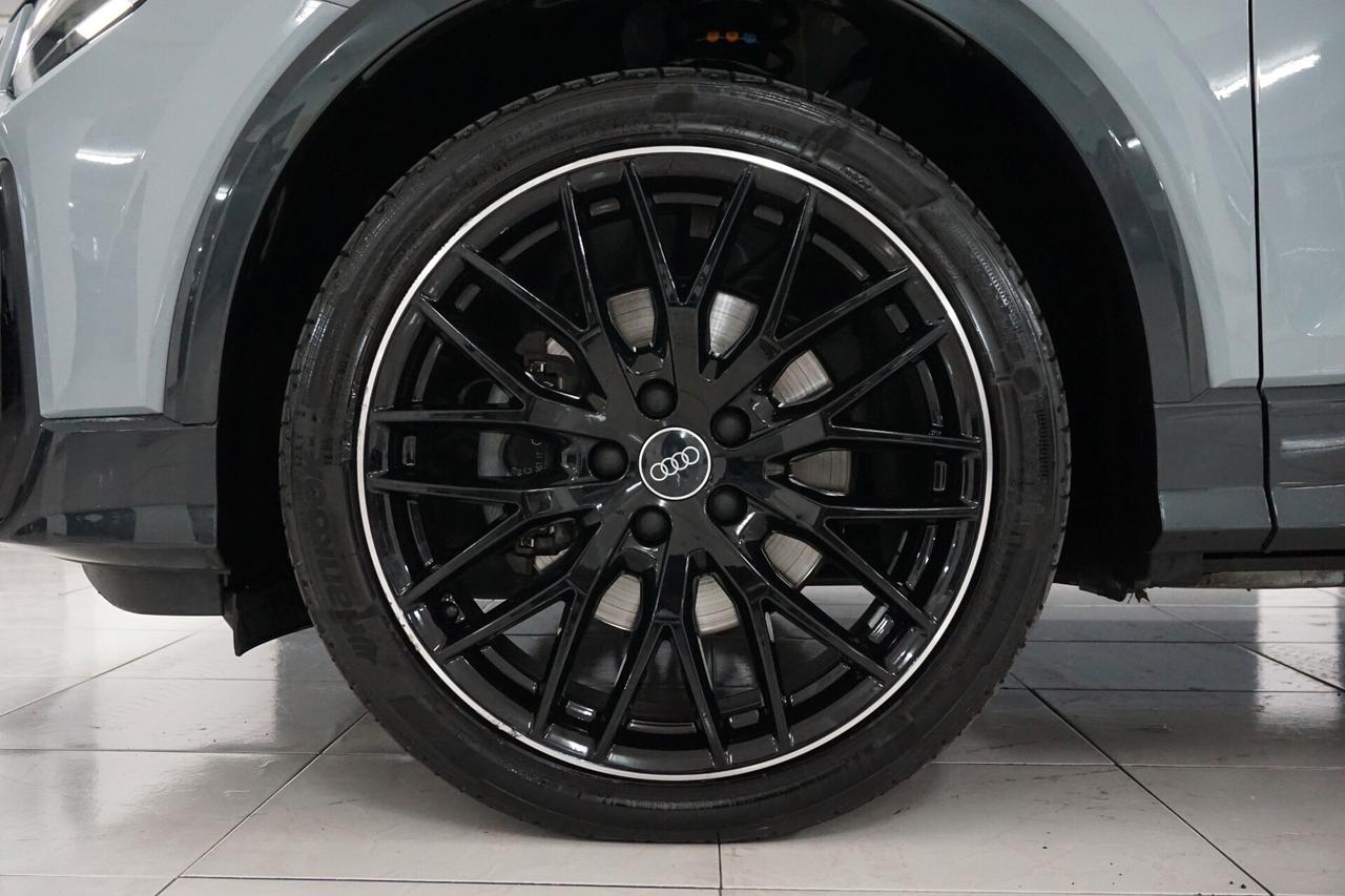 Audi Q2 35 TFSI S tronic S line Identity Black