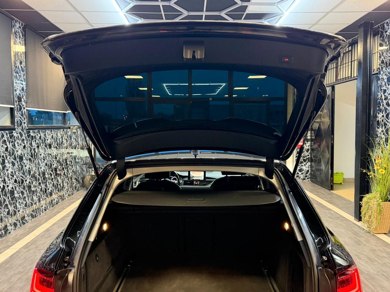 Audi A6 Avant 3.0 TDI S tronic S-Line