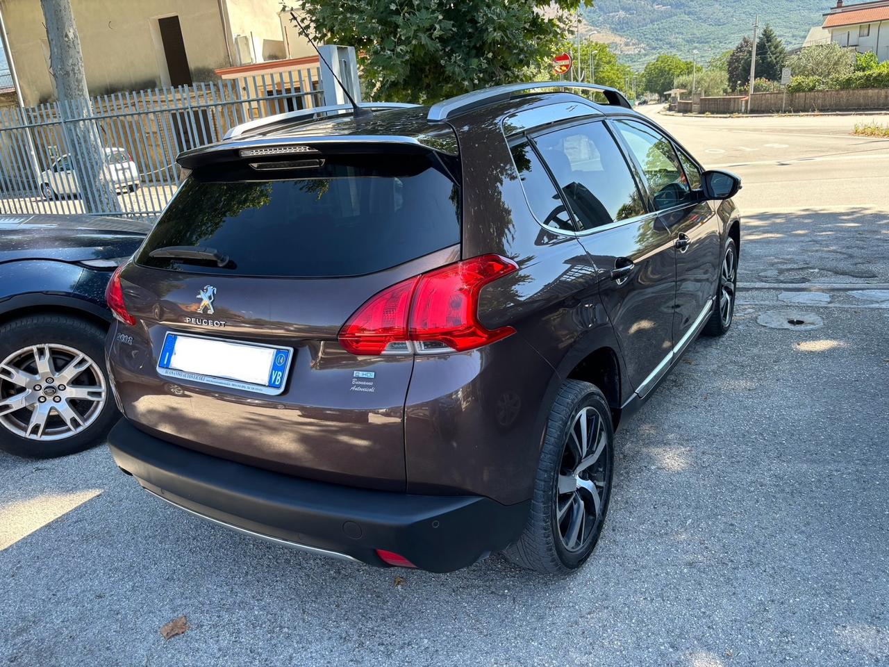 Peugeot 2008 1.6 e-HDi 115 CV Stop&Start Allure