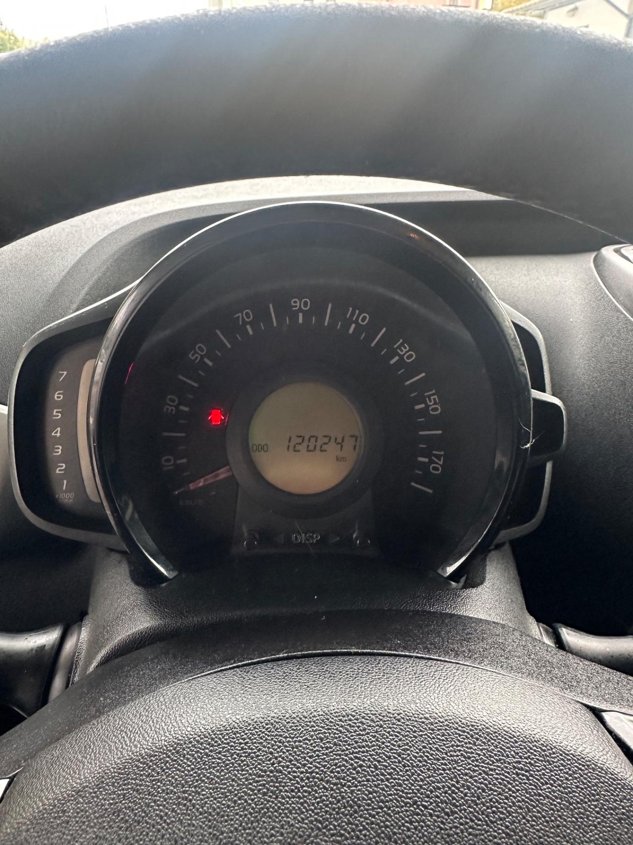 Toyota Aygo 1.0 VVT-i 69 CV 5 porte x-black TSS