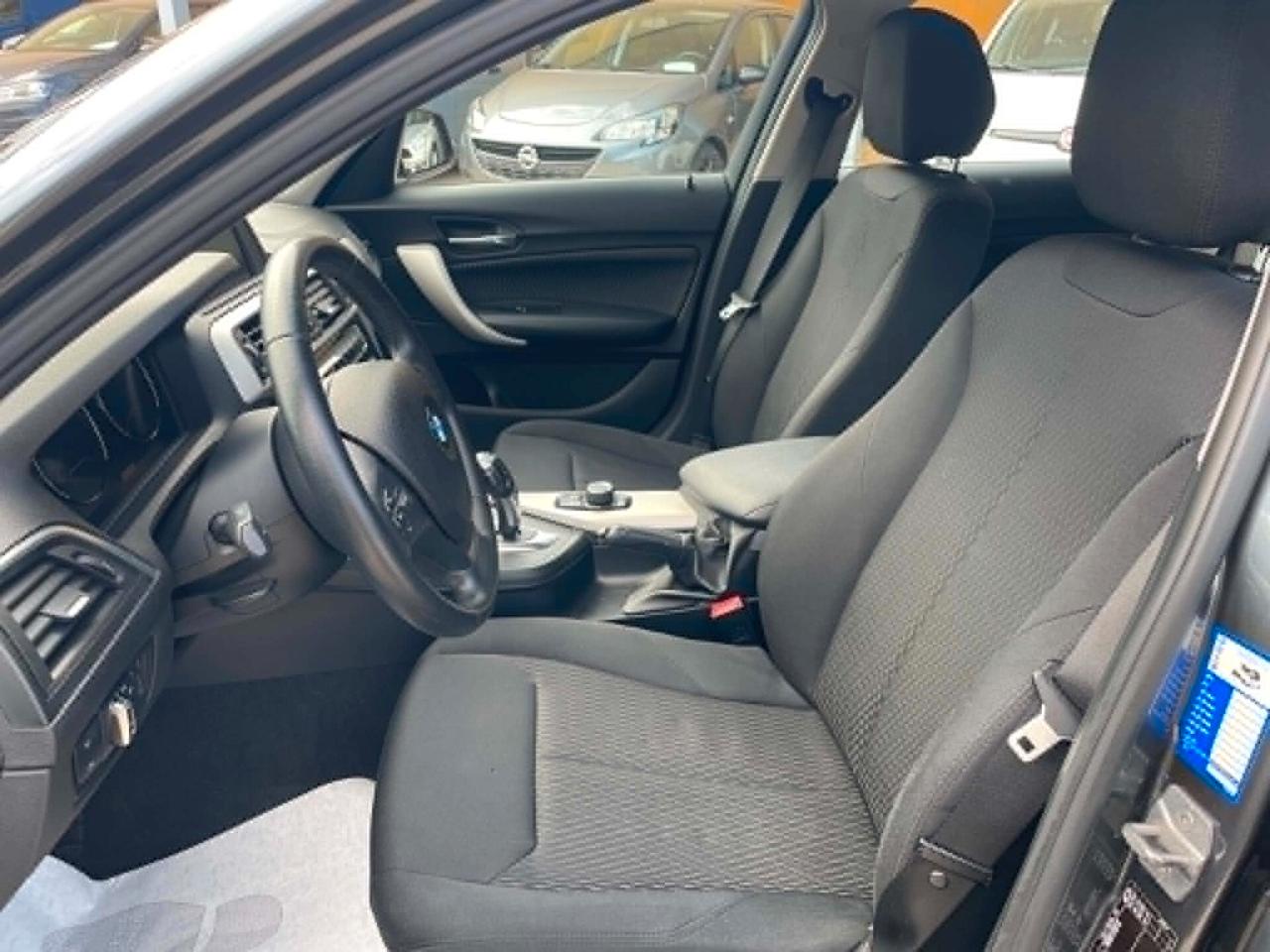 Bmw 118 118d 5p. Business