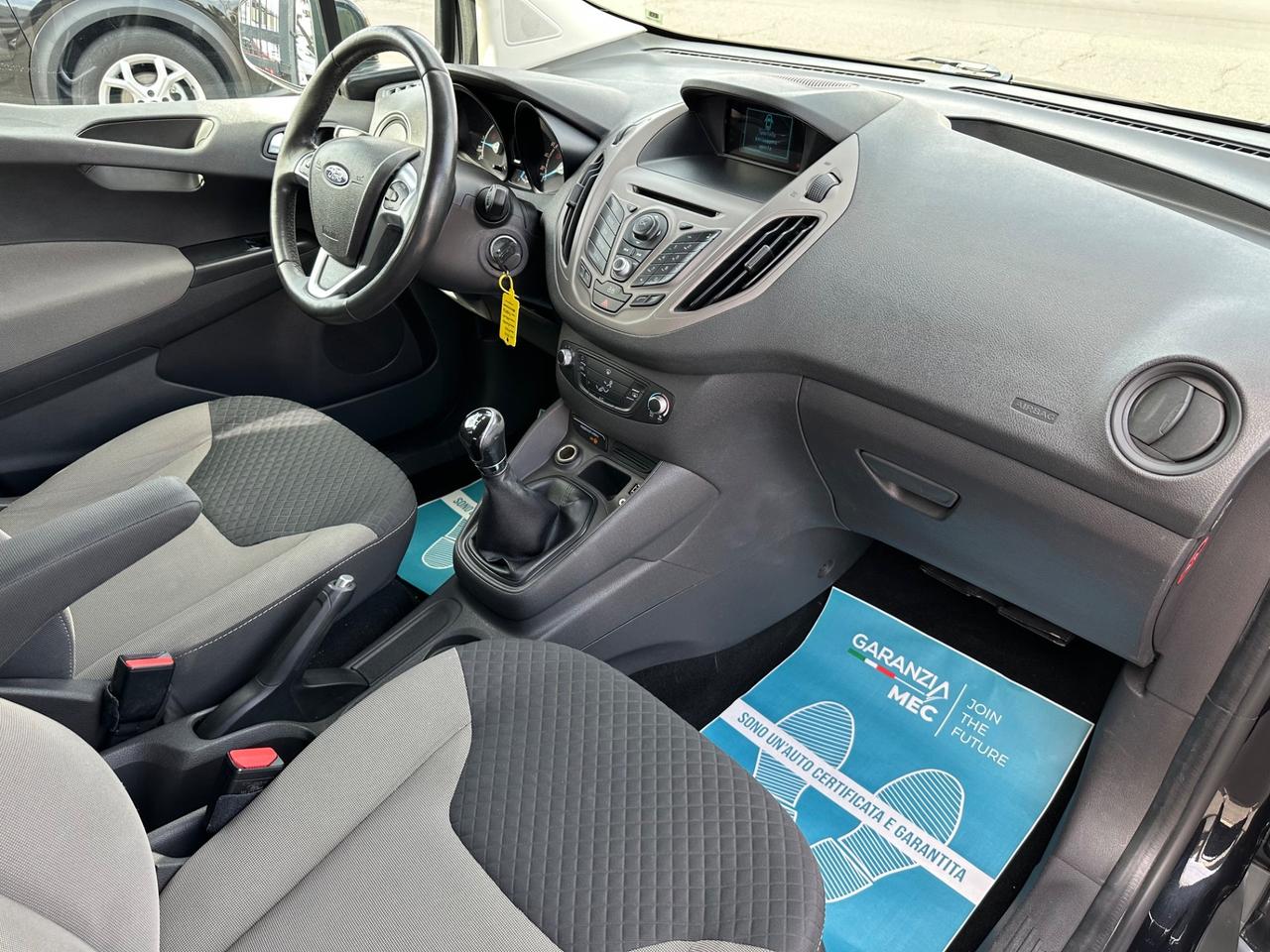 Ford Tourneo Courier 1.5 TDCI 75 CV Titanium