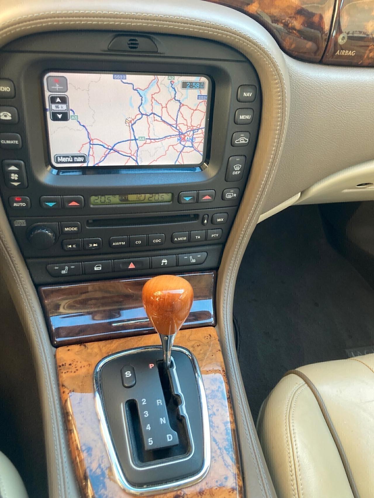 Jaguar S-Type 2.7 diesel V6 Executive automatica