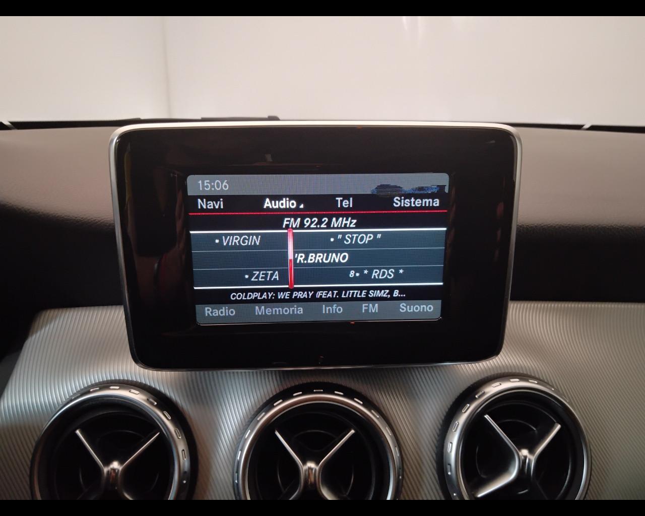Mercedes-Benz GLA-X156 2014 - GLA 220 d (cdi) Sport 4matic 170cv auto