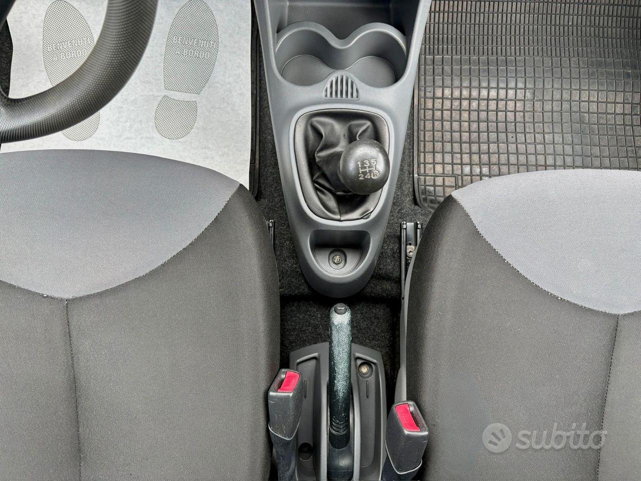 PEUGEOT 107 1.0 BENZINA Allure 5p NEOPATENTATI