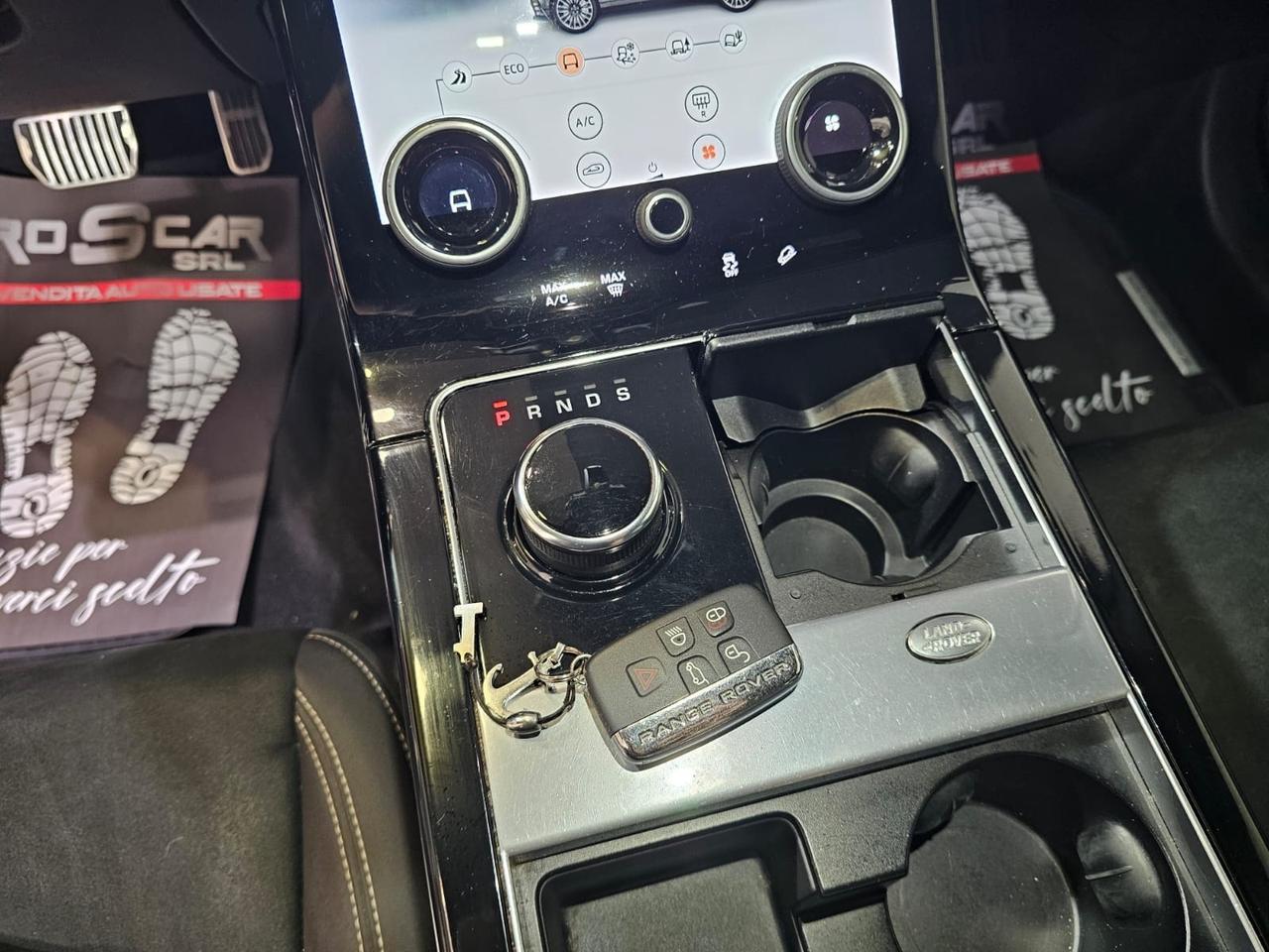 Range Rover Velar 2.0D 180 CV R-Dynamic