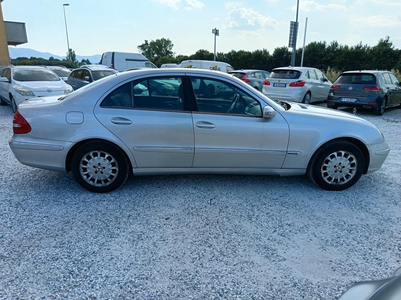 Mercedes-benz E 270 CDI cat Elegance