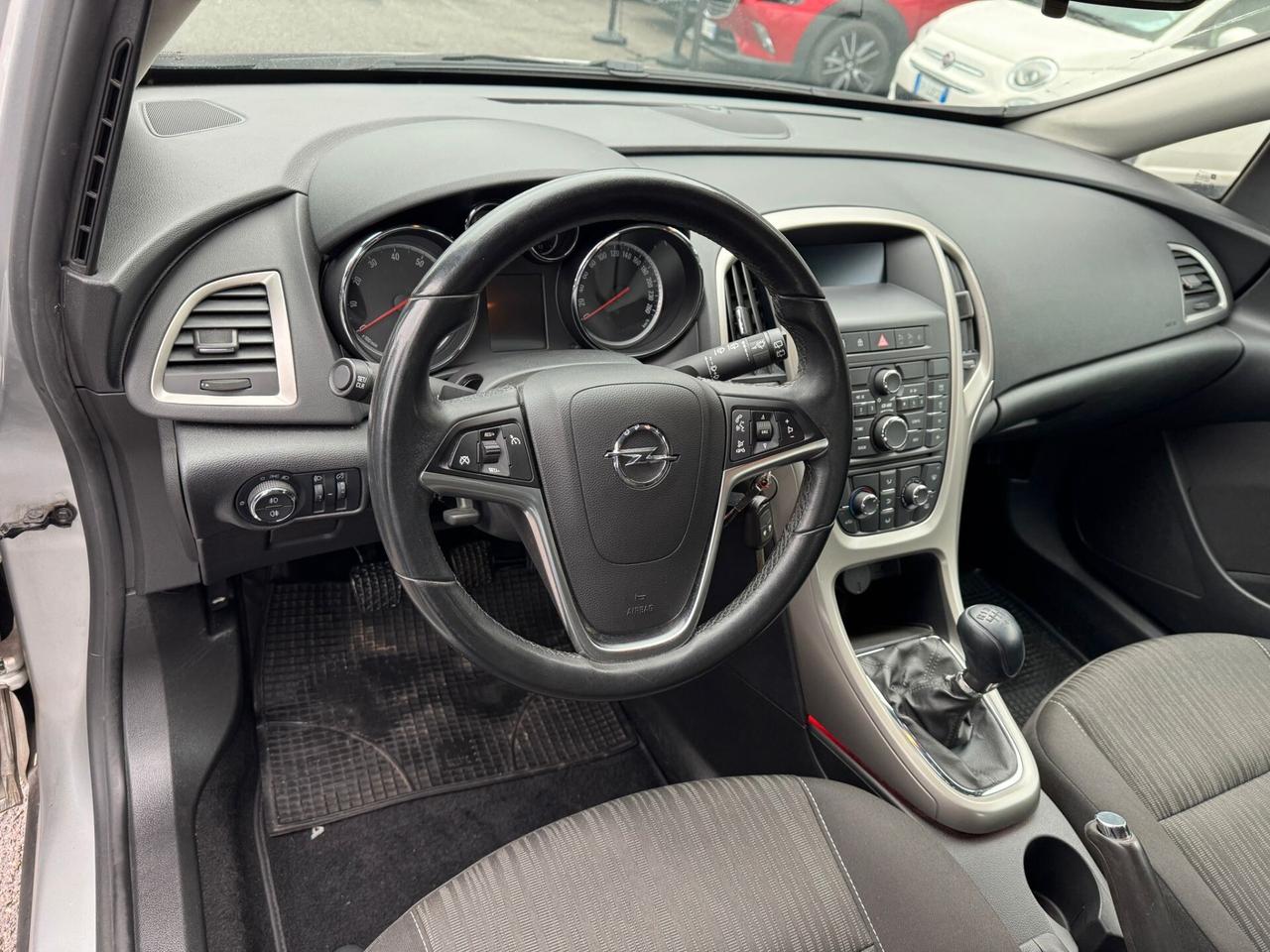 Opel Astra 1.4 Turbo 140CV 5 porte Cosmo