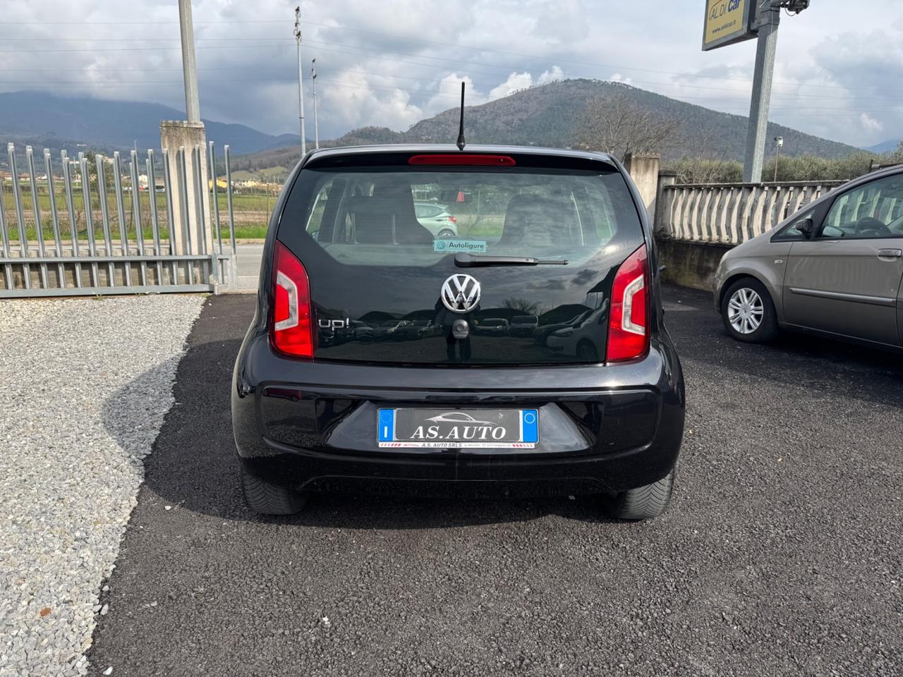 Volkswagen up! 1.0 5p. club up!