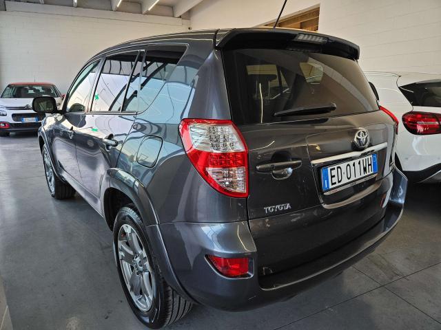 Toyota RAV 4 Rav4 III 2010 Crossover RAV4 2.2 d-4d Executive