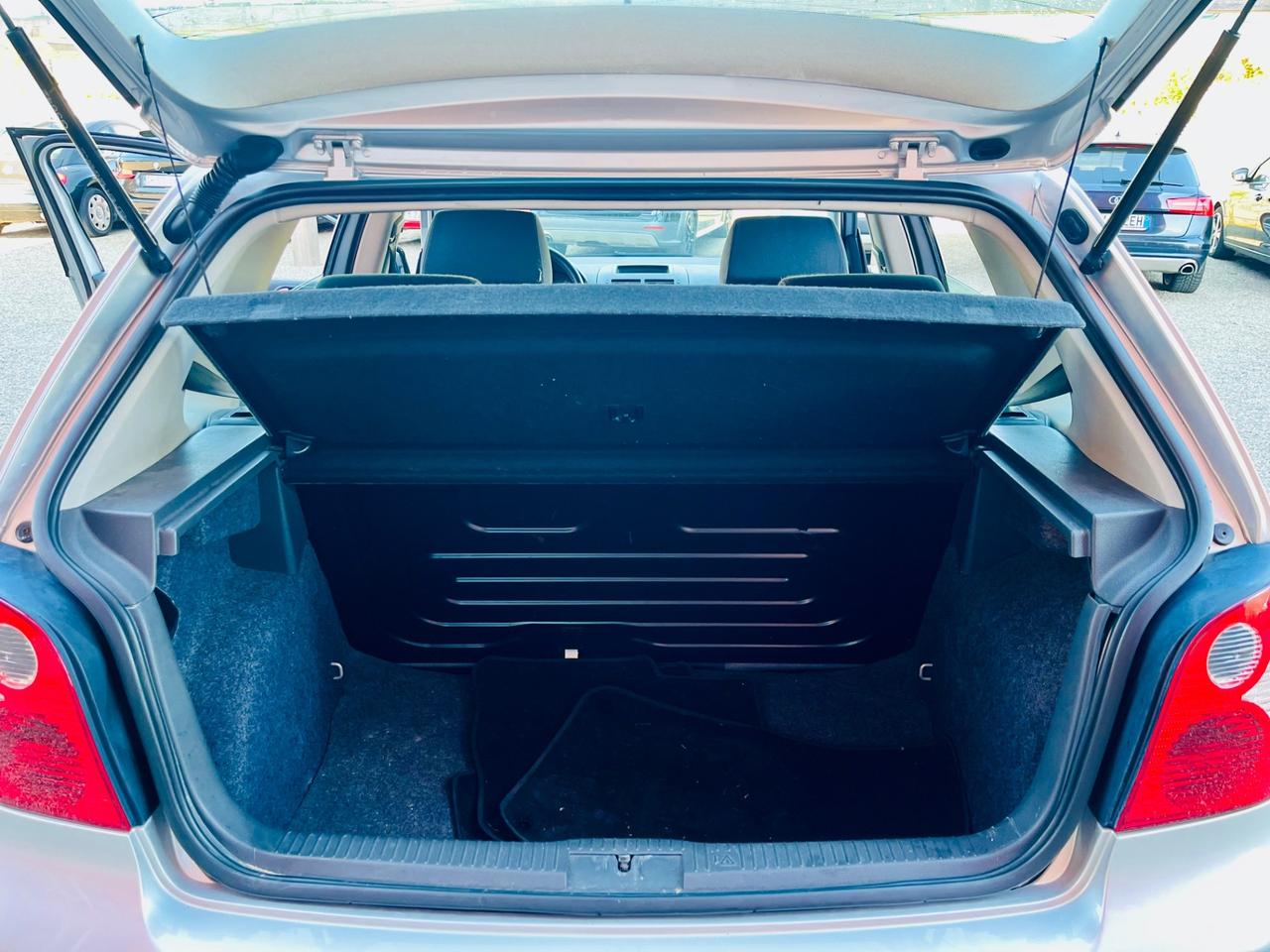 Volkswagen Polo Fun 1.4 75cv