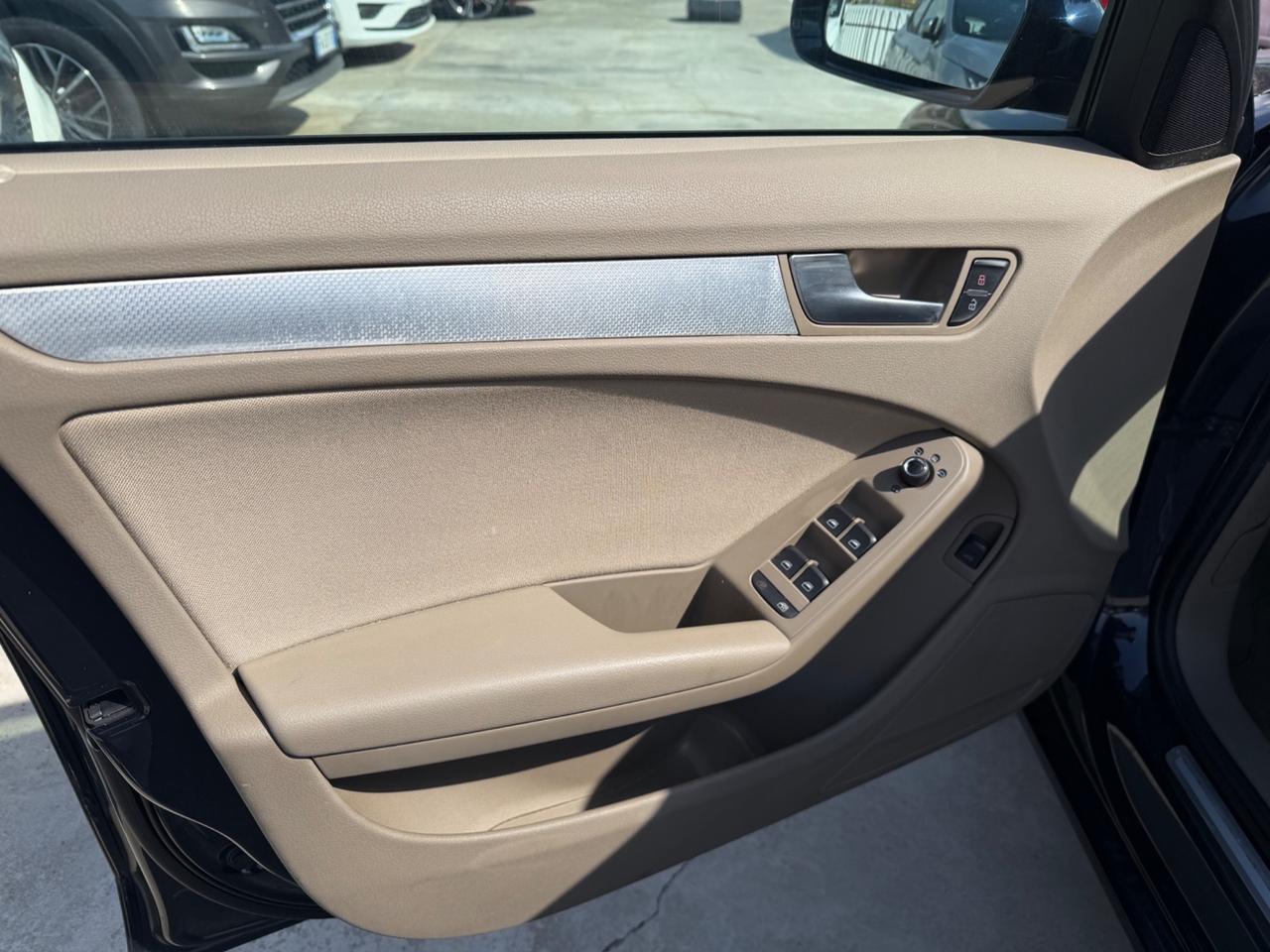 Audi A4 2.0 TDI 143CV ADVANCED/NAVY/LED/UNIPROP.