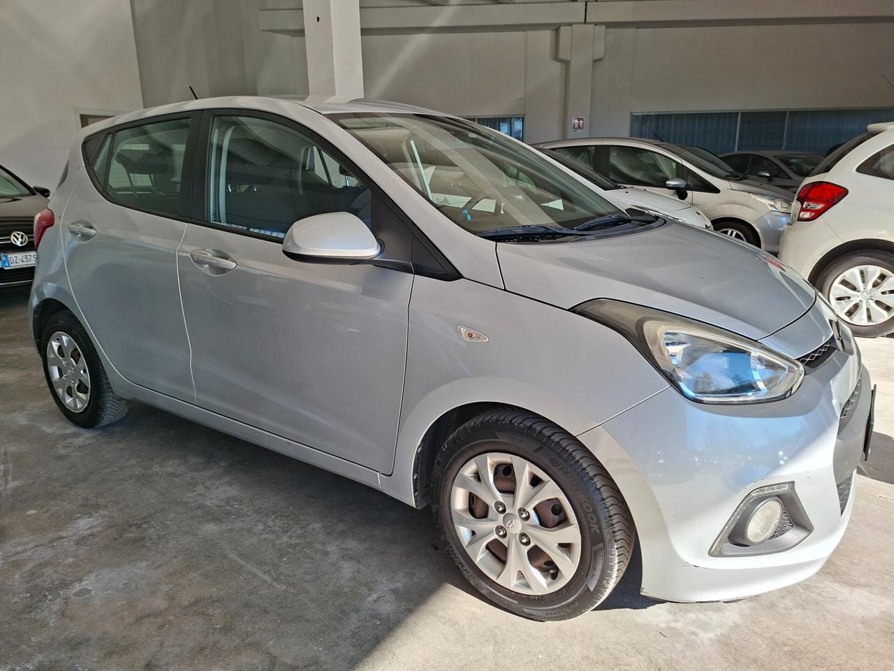 Hyundai i10 1.0 GPL DA NEOPATENTATI