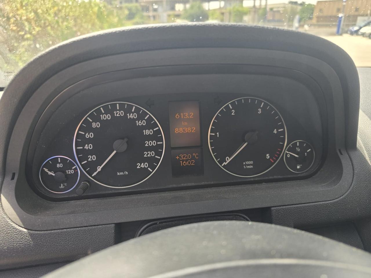 Mercedes-benz A 160 CDI BlueEFFICIENCY Executive